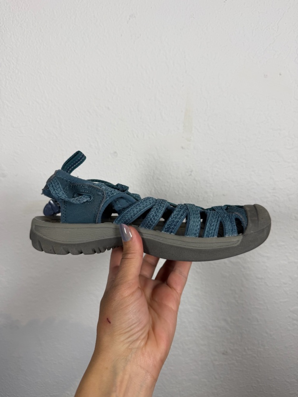 KEEN Strappy Outdoor Sandal, Size 6.5 - Picture 3 of 6